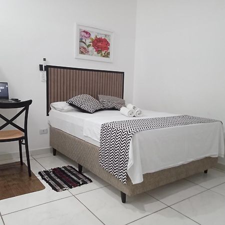 Ferienwohnung Loft 2 Completo Ar Canais Assinat Garagem Internet Prox Aparecida E Industrias Pindamonhangaba Exterior foto
