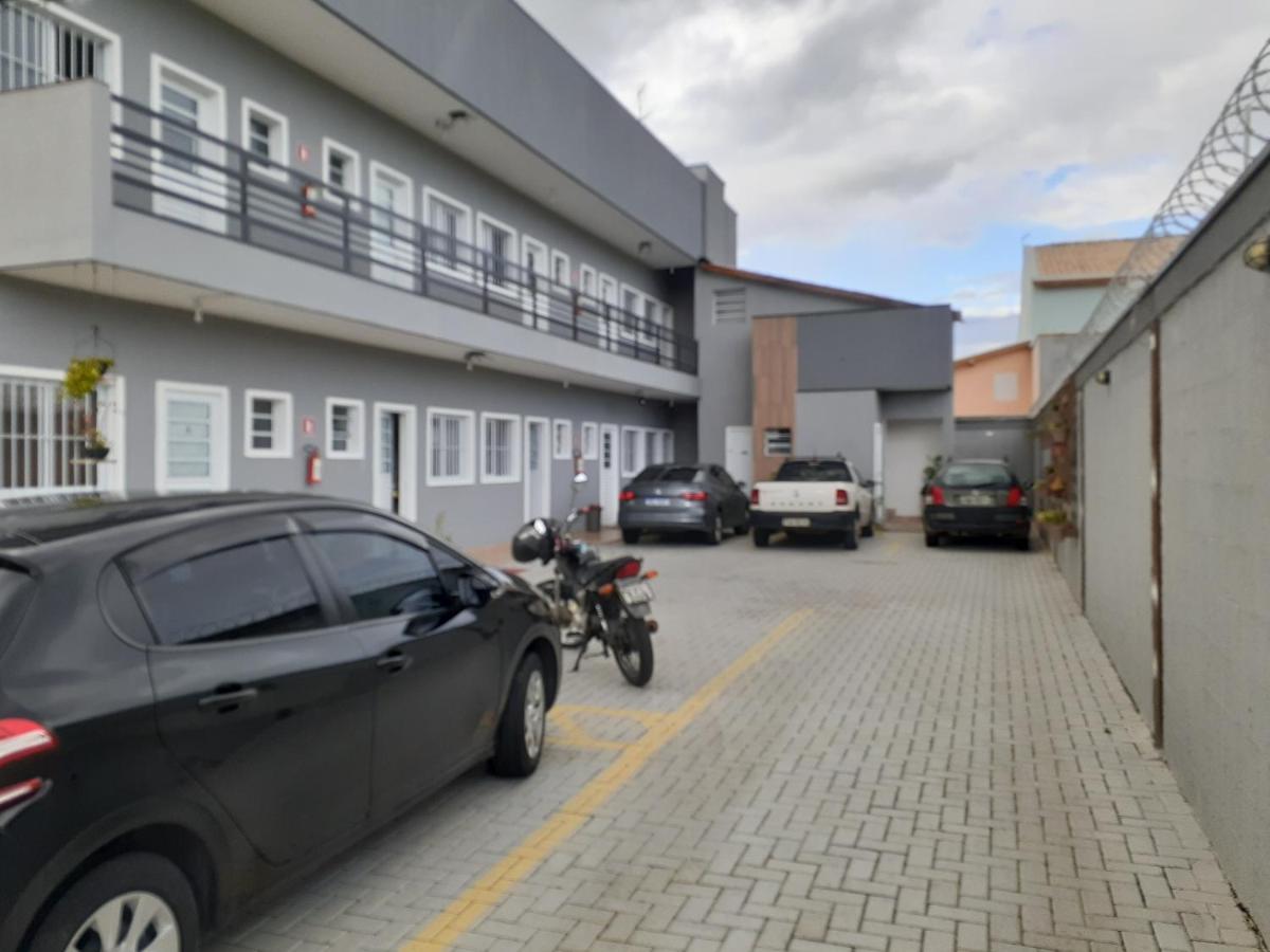 Ferienwohnung Loft 2 Completo Ar Canais Assinat Garagem Internet Prox Aparecida E Industrias Pindamonhangaba Exterior foto